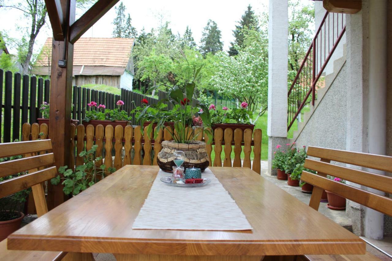 Apartment Paula Слуни Екстериор снимка