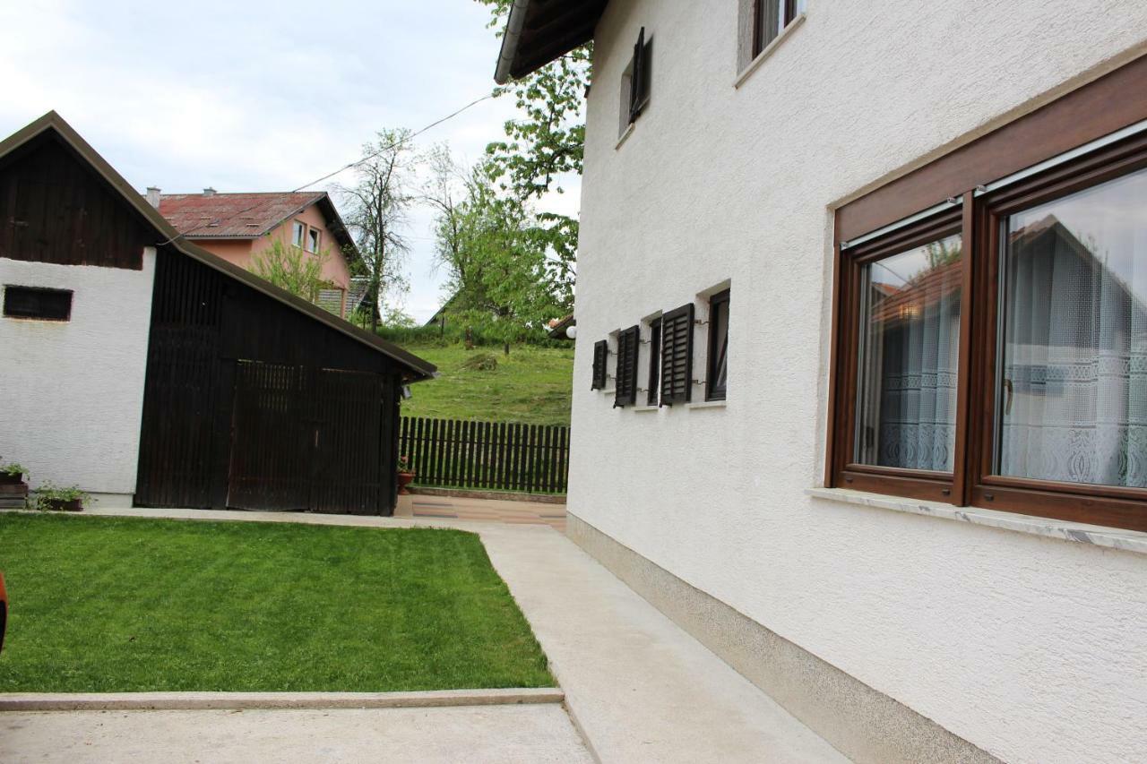 Apartment Paula Слуни Екстериор снимка